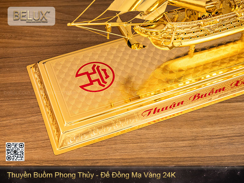 Thuyền buồm đế đồng mạ vàng 24k